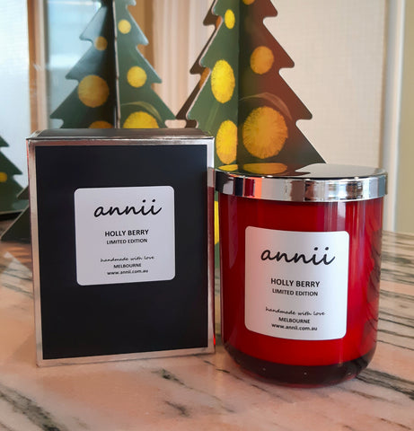 LIMITED EDITION "HOLLY BERRY" LUXURY COCOSOY CANDLES